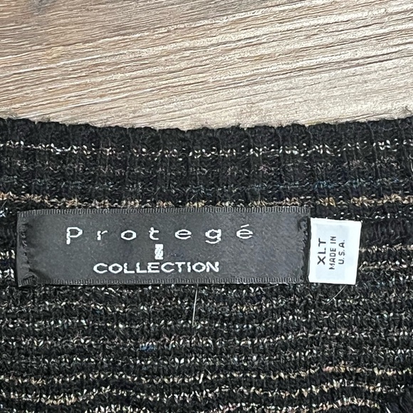 Black and Brown Crewneck Sweater with Classic Style - Picture 3 of 3